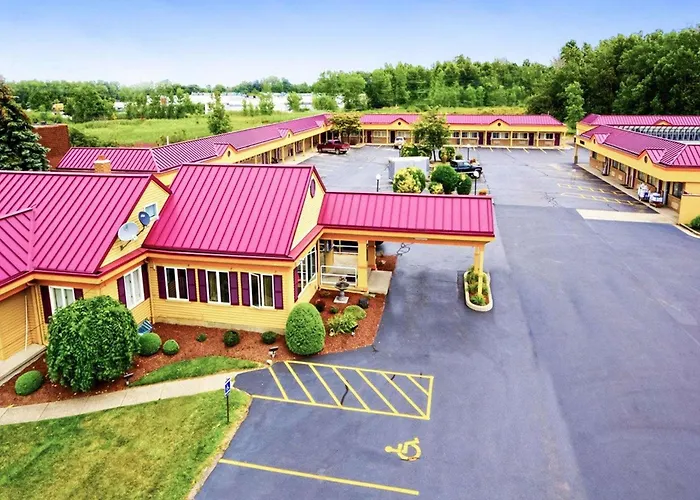 Amherst Inn & Suites